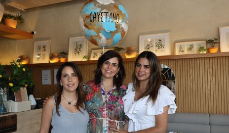  Itzel Herrera, Lucilla Lorca y Bárbara Berrones.