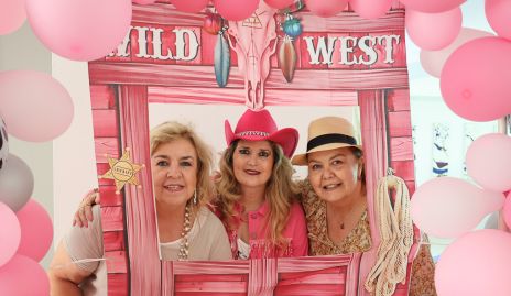  Luz Elena Solana, Silvia Foyo y Mónica Martínez.