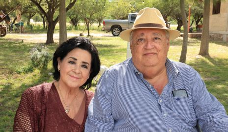  Herminda Larios y Roberto Brachinni.