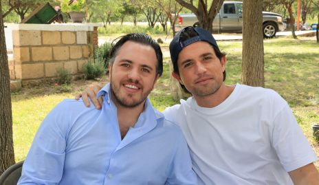  Andrés de los Santos y Gerardo Serrano.
