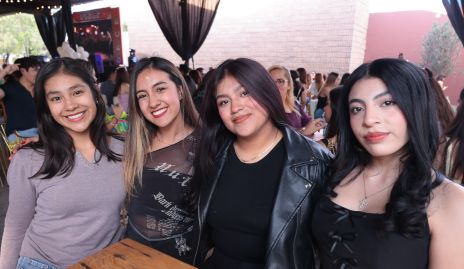  Valeria Izaguirre, Annet Flores, Tania Flores y Joanna Villanueva.