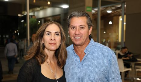  Gustavo González y Gabriela Aranda.