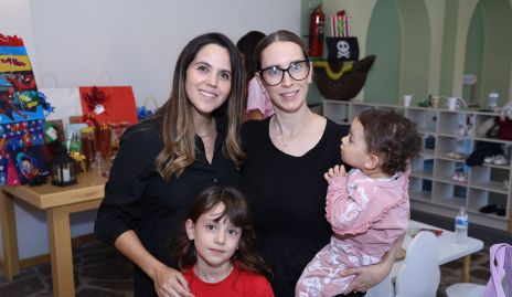  Jimena Colunga, Olivia Reyes, Montse Lárraga y María Reyes.