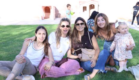  Begoña Del Valle, Benilde Hernández, Lu Castelo, Silvana Zendejas y Paula Zendejas.
