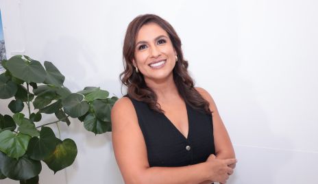  Samantha Anguiano.