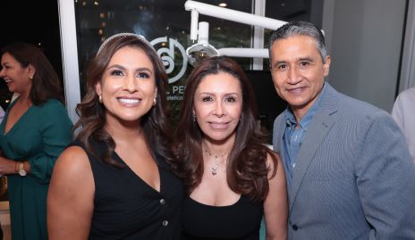  Samantha Anguiano, Yaneth Ornelas y Virgilio Valdez.