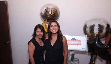  Cinthya Yepes y Samantha Anguiano.
