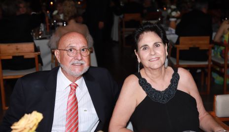 Fernando Valdes y Gabriela Borbolla.