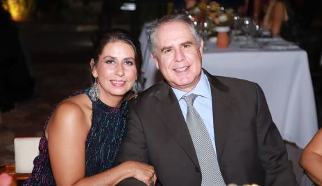  Rebeca de Treviño y Rodolfo Treviño.