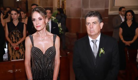  Lucero Gouyonnet y Juan Manuel Zúñiga, papás de la novia.