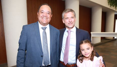  Alejandro Aguillón, Guillermo Anaya y Maya Anaya.