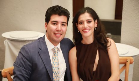  Daniel De Luna y Karina García.