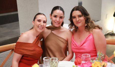  Cristina Ledezma, Paola Cano y Paulina Medellín.