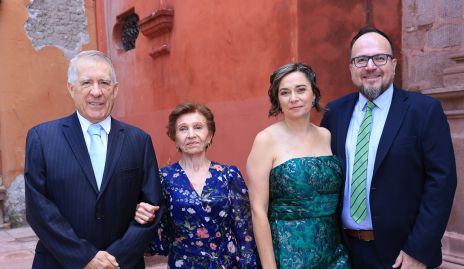  Alfonso Anaya, Ana María Rossel, Verónica Anaya y Daniel Boehringer.