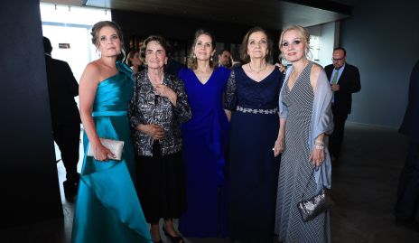  Eva Anaya, Menchus Cambeses, Cristina Ruiz, Priscila Leiva y Edith Ruiz.