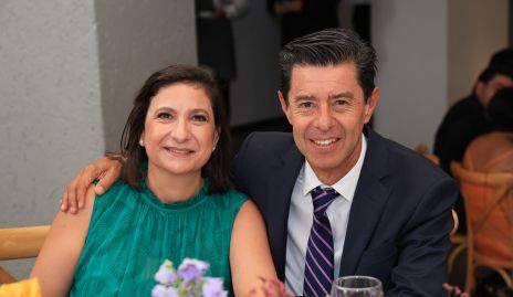  Mari Tere Cadena y Andrés Martínez.