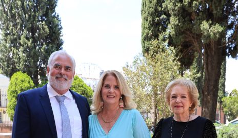  Roberto Cummings, Lynette y Lynette Pizzuto.