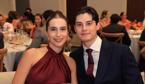  Estefanía Carrillo y Alex Ramírez.