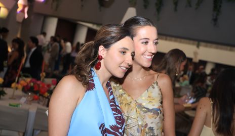  Adriana Martins y Moni Michel.