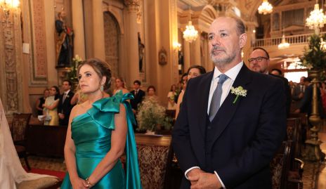  Eva Anaya y Manolo Martins, papás de la novia.