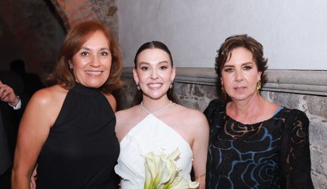  Maru Puente, Ale Morales y Ana Hunter.