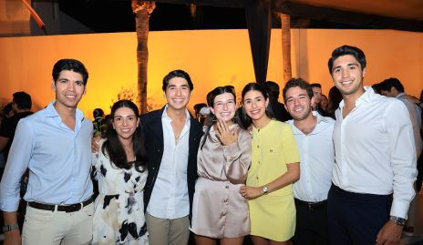  Rafael Tobías, Cristina Lorca, Miguel Tobías, Ana Paula García, Isa, Rober y Andrés Tobías.