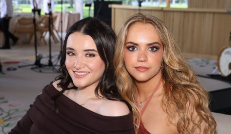  Alexandra Santacruz  y Paula Gómez.