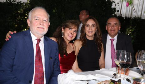  René y Elia Padilla, Beatriz y Johan Werge.