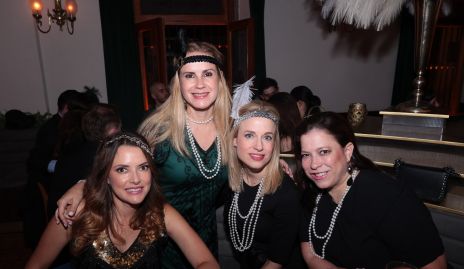  Adriana Medina, Michelle Baeza, Alexandra y Margarita Medina.