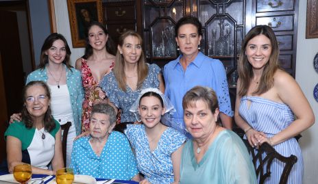  Sofía Valle, Ana Morales, Mercedes Hunter, Ana Hunter, Paulina Garza, Claudia Neumann, Meche Pons, Alejandra Morales y Sofía Hunter.