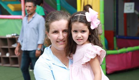  Sofía Torres y Rafaela.