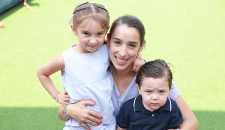  María Inés González, María José Ascanio y José Julián González.