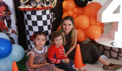  Paula Torres, Andrés Torres y Elizabeth Treviño.