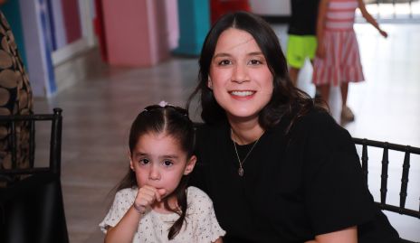  Pía Rangel y Eri Barrios.