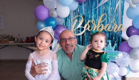  Bárbara, Alejo y Marina Cisneros.