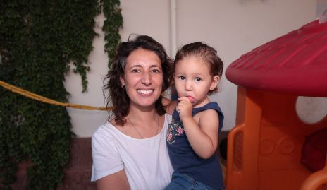  Paulette González y Loretta Muñoz.