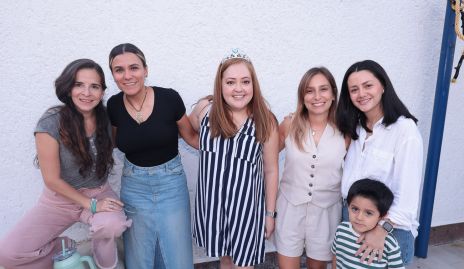  Cristina Castañares, Norma Herbert, Gabriela Romano, Claudia Reyes, Nuri Velázquez y Mario Camberos.