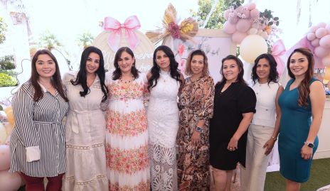  Marilú Vega, Cynthia Flores, Erika Delgadillo, Yanahí Landeros, María Hernández, Roció Moreno, Roció Martinez y Yuri Balderas.