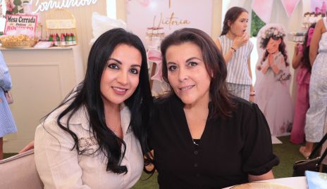  Cynthia Flores y Rocío Moreno.