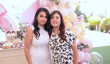  Yanahí Landeros y Marieli Lemus.