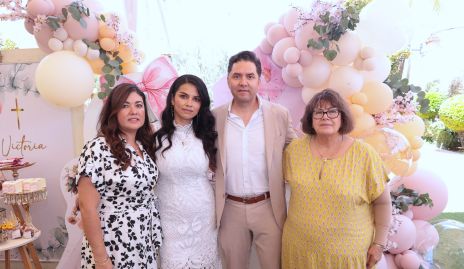  Marieli Lemus, Yanahí Landeros, Manuel Huerta y Tere Viramontes.
