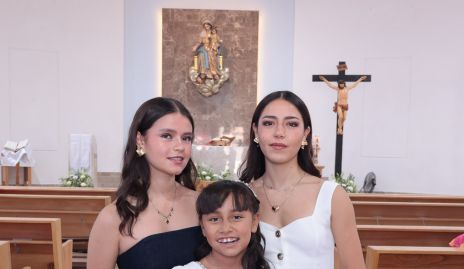  Camila Lomas, Victoria Benítez y Valentina Lomas.