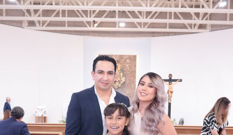  Jorge Benítez, Victoria Benítez y Sofía Aranda.