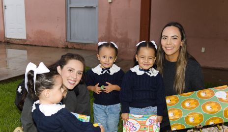  Mariela Martínez, Luciana Martínez, Giselle Martínez, Victoria Martínez y Eugenia Martínez.