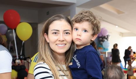  Elizabeth Treviño y Andrés Torres.