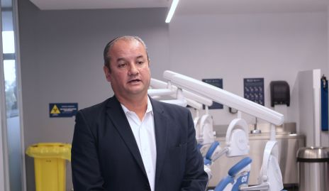  Andrés Mares.