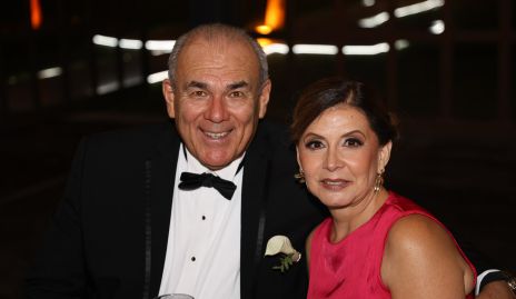  Juan Rodríguez, papá del novio y Gabriela Torres.