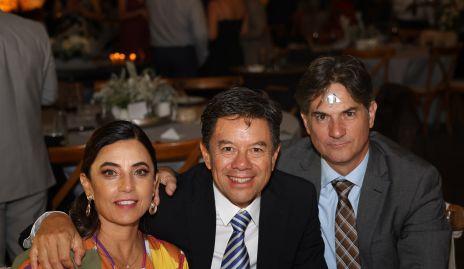  Martha Lasso de la Vega, David Martínez y Gustavo Medina.