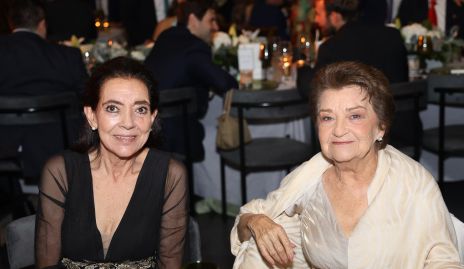  Marcela Nava y Chelo Nava.