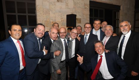  José Antonio Nieto con sus amigos de toda la vida.